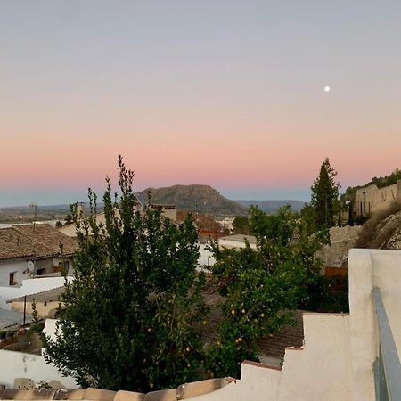 Fortress Jacuzzi Suites Xativa Bagian luar foto