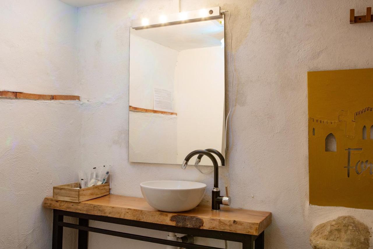 Fortress Jacuzzi Suites Xativa Bagian luar foto