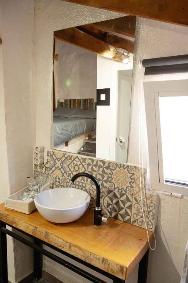 Fortress Jacuzzi Suites Xativa Bagian luar foto