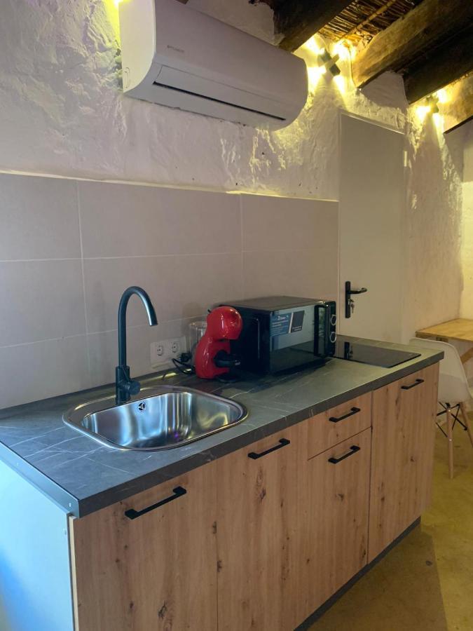 Fortress Jacuzzi Suites Xativa Bagian luar foto